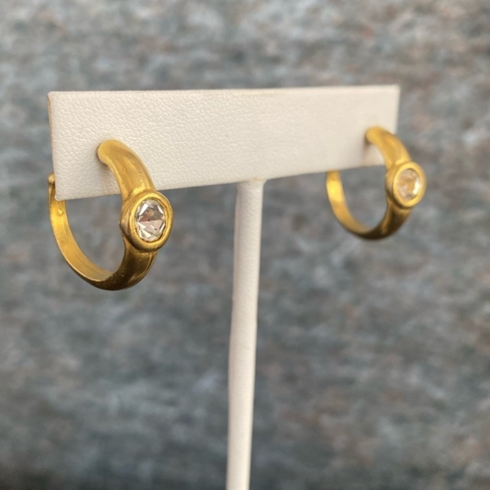 Vintage Gold Tone Crystal Hoop Earrings Huggie Bezel Set Minimalist Jewelry - Picture 3 of 8